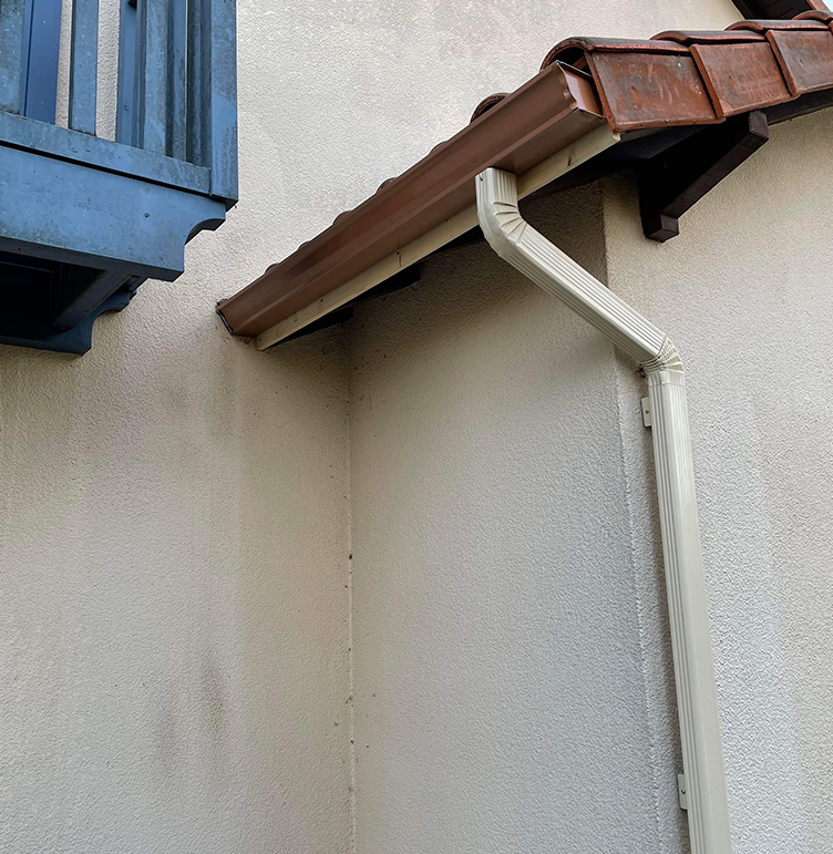 Bec verseur gouttiere, Boite a eau alu Brive-la-Gaillarde, Tulle, Corrèze